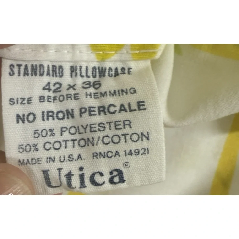 1 Vtg Floral Standard Pillowcase Yellow Flower Power Percale USA Utica Cottage‎